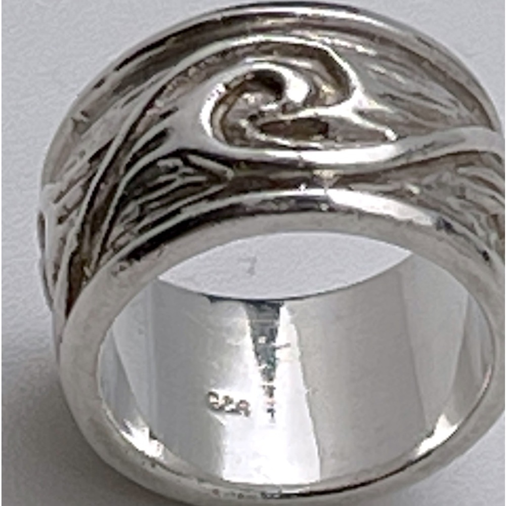 CLASSIC STERLING SILVER RING - Picture 2 of 6